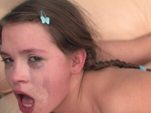 Жесткий анальный секс на кастинге довел эту русскую студентку до слез